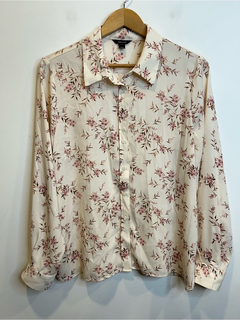 RW&Co long-sleeve button-down floral blouse